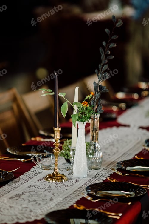 Preview: Floral centerpieces for a wedding
