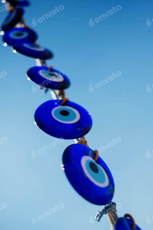 Preview: Lucky eyes on sky blue background