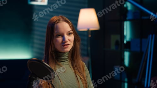 Preview: Social media star uses professional gear to film vlog intro