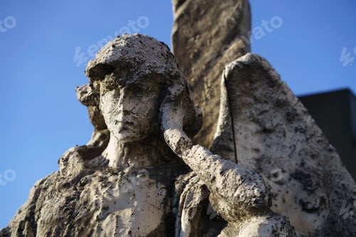 Preview: Statue in the historic Cimitero Monumentale of Milan