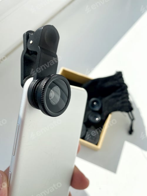 Preview: photo lens for mobile. telephoto lens for smartphone. portable photo kit