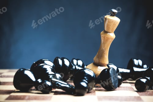 Preview: Chess board with figures