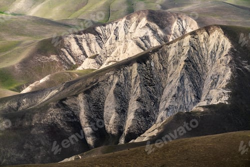 Preview: Beautiful slopes of the mountain range