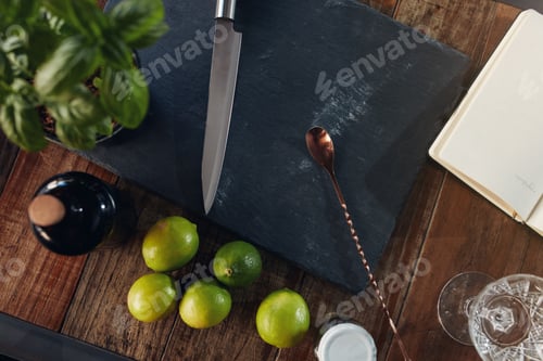 Preview: Preparing cocktail with new recipe