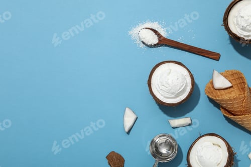 Preview: Summer dessert - ice cream, ice cream with coconut