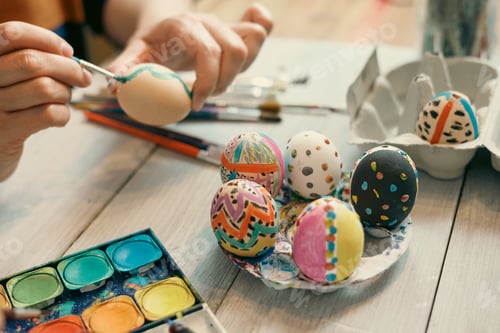 Preview: Colouring eggs for eastertime at home