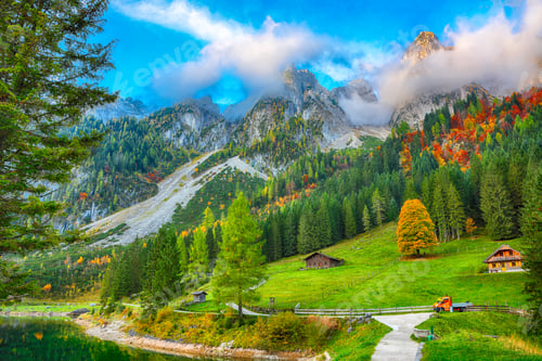 Preview: Beautiful view of idyllic colorful autumn scenery in Gosausee lake Austria