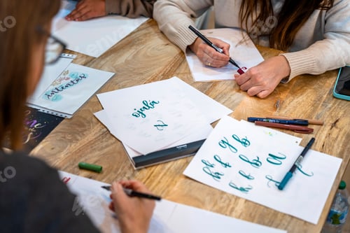 Preview: Art lettering workshop. Learning to draw letters. College classes.