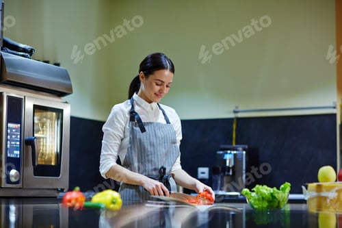 Preview: Working in restaurant