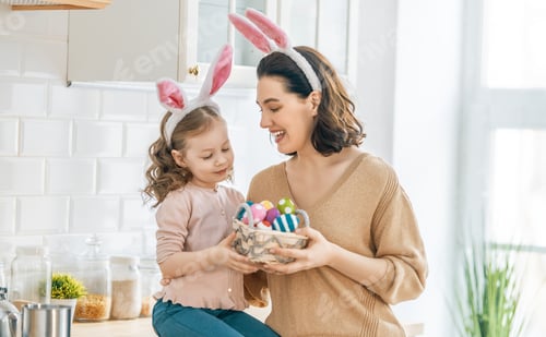 Preview: Family preparing for Easter