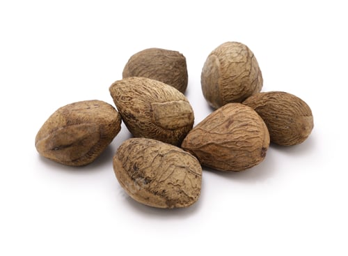 Preview: keluak ( pangium seed), used as spice in Indonesian cooking, edible by fermentation.