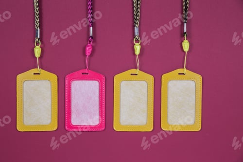 Preview: Top view Tag ID career