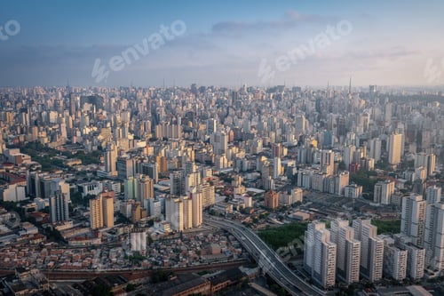 Visualização: Vista aérea de São Paulo e do Viaduto Eng Orlando Murgel - São Paulo, Brasil