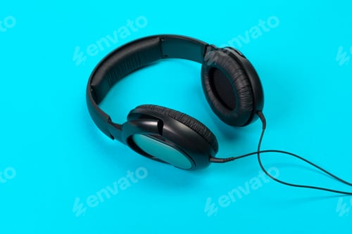 Preview: Headphones on blue background