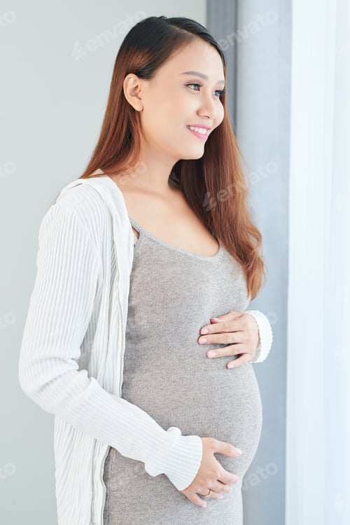 Preview: Young pregnant Vietnamese woman