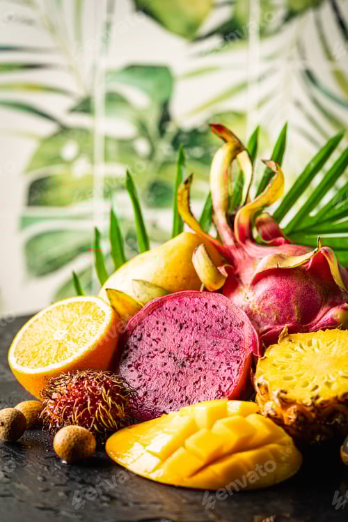 Preview: Composition of tropical fruits