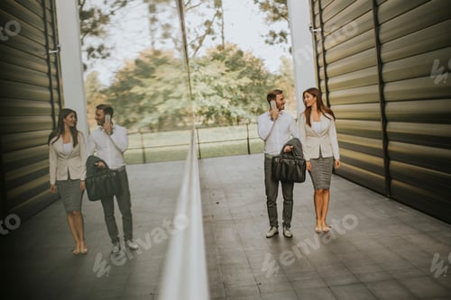 Preview: Business people
