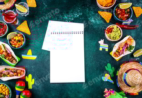 Preview: Cinco de Mayo concept with traditional Mexican food