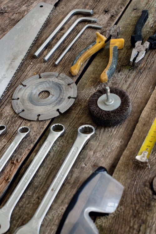 Preview: Tools on the table