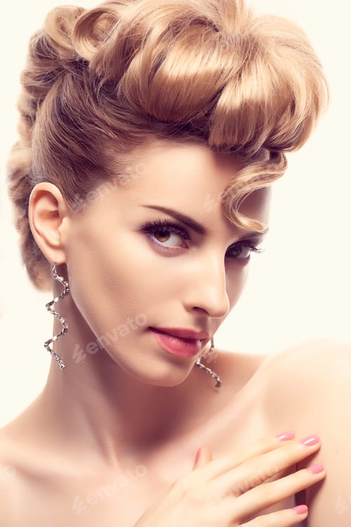 Preview: Fashion mohawk hairstyle, makeup. Creative unusual