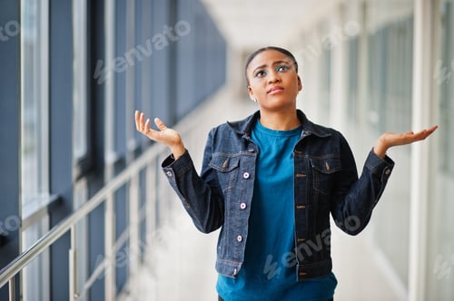 Preview: African woman in jeans