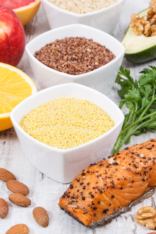 Preview: Ingredients, fruits and vegetables containing vitamins for healthy thyroid