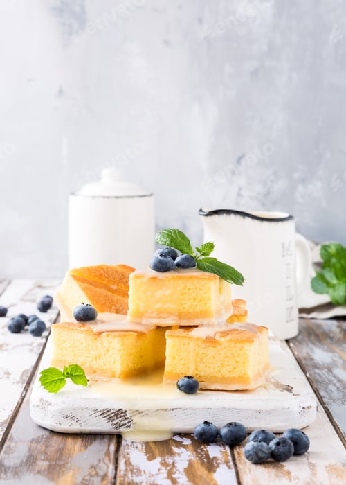 Preview: Homemade baked pudding cake