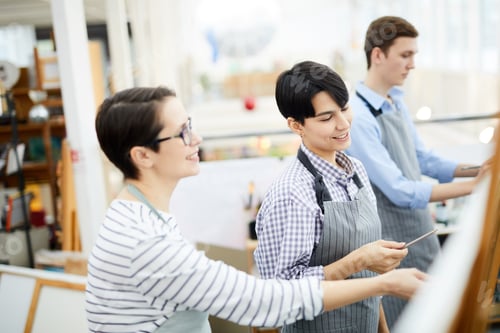Preview: Young People in Art Class