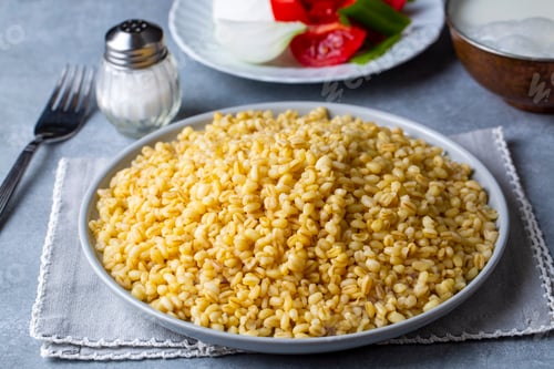 Preview: Head bulgur pilaf - whole bulgur wheat. Turkish name; Soganli bulgur pilavi or basbasi bugday pilavi