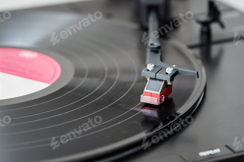 Preview: Record player playing a vinyl record