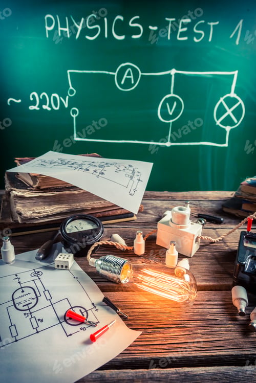 Preview: Examination of power consumption by lightbulb in the school