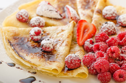 Preview: Pancakes with homemade balsamic reduction and fresh fruit
