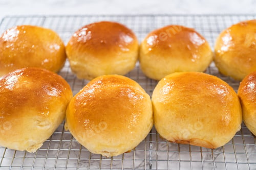 Preview: Baking brioche buns