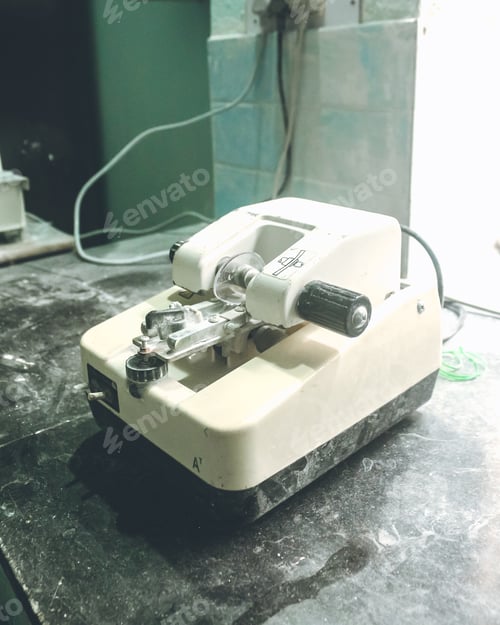 Preview: Optical instrument....