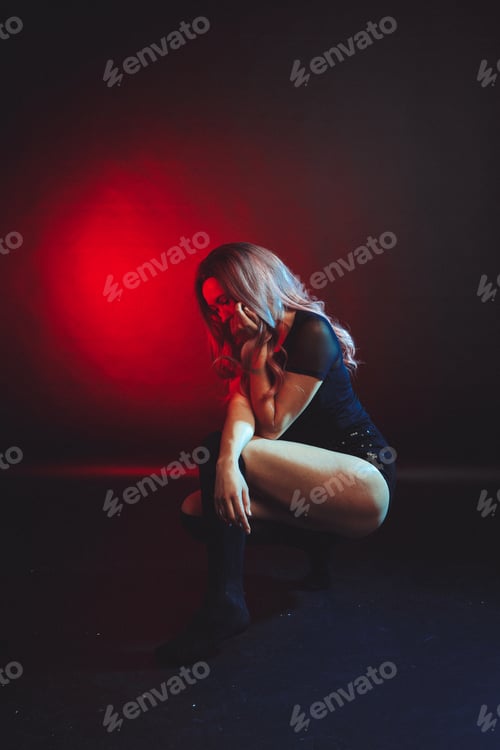 Preview: Girl with pink long hair and black suit