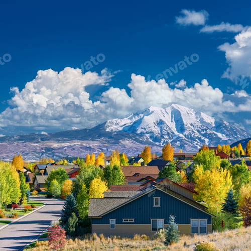 Preview: Residential neighborhood in Colorado at autumn