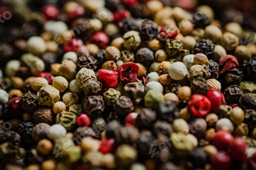 Preview: Peppercorn on rustic background.