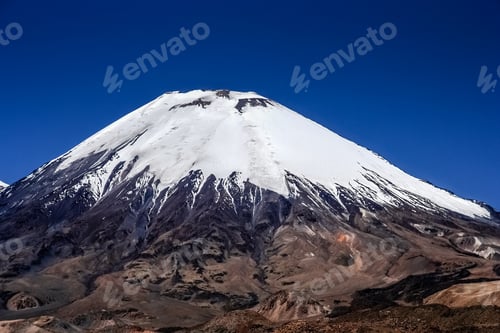 Preview: Snowcapped volcano Parinacota