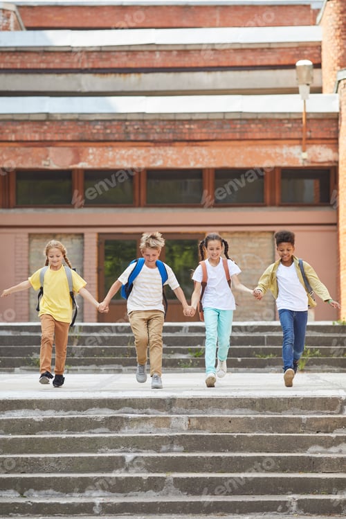 Preview: Kids Running from School