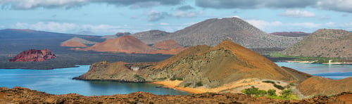 Preview: Panoramic view of pinnacle Rock and surroundings in Bartolome