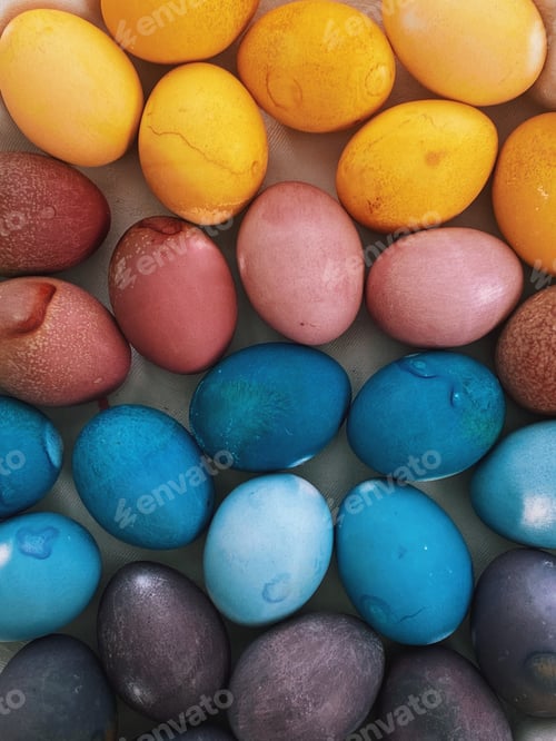 Preview: Colorful Natural Dyed Easter Eggs