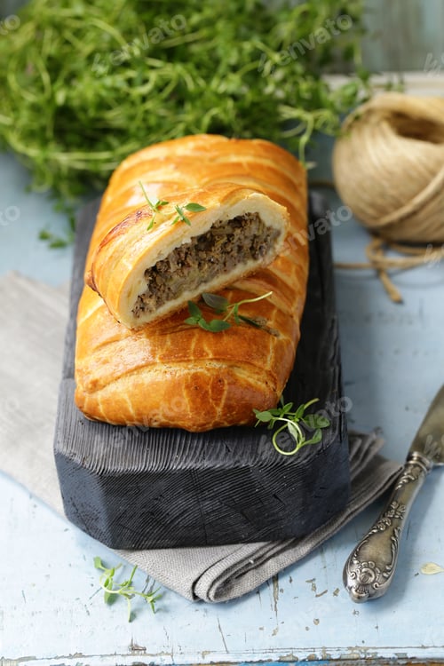 Preview: Pie with Meat