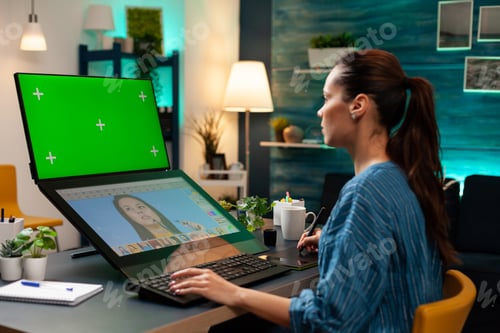 Preview: Media project artist working with green screen on display