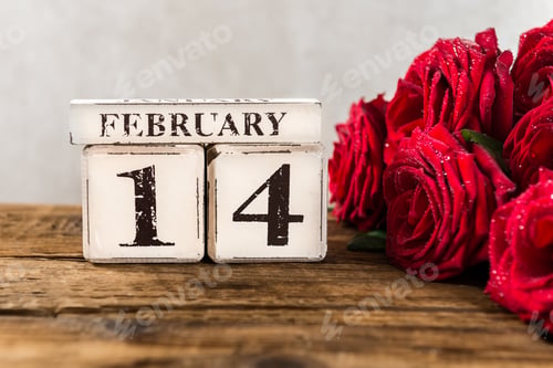 Aperçu: Bunch of Red Roses for St Valentines Day