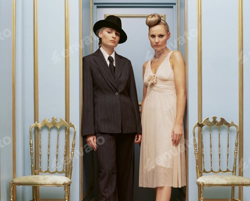 Preview: Women in masculine and feminine clothing