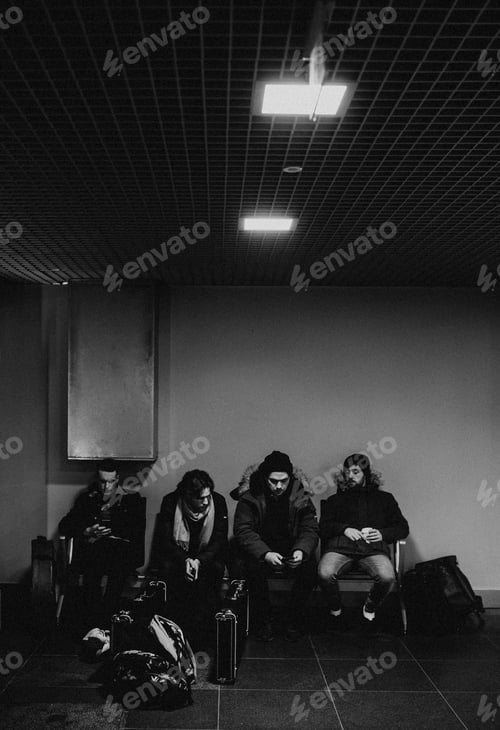 Preview: Band mates in the airport