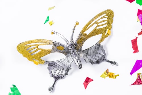 Preview: Butterfly carnival mask with colorful confetti on white background