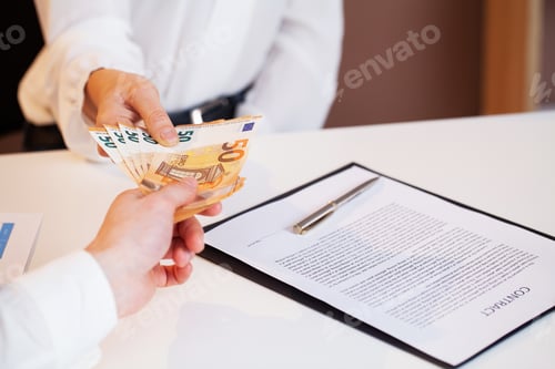 Preview: Employee is given a bribe for a favorable signing of the contract