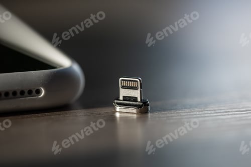 Preview: Magnetic cable for charging smartphone, close up.