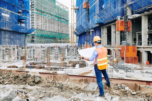 Preview: Head engineer at construction site